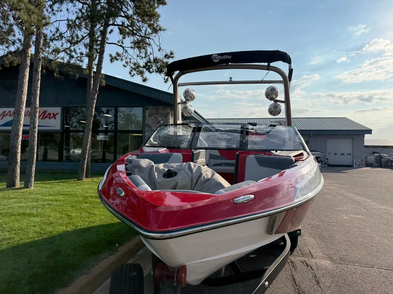 Slide: The Image of Malibu Wakesetter 22 LSV 2019 - 12