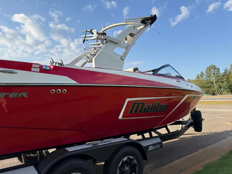 Slide: The Image of Malibu Wakesetter 22 LSV 2019 - 14