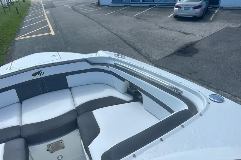 Slide: The Image of 2020 Monterey M4 boat interior with sleek seating and modern design. - 34