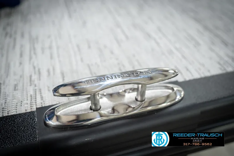 Slide: The Image of 2026 Bennington 25 SSR boat cleat with Reeder-Trausch Marine logo. - 54