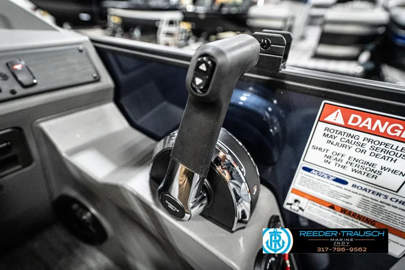 Slide: The Image of 2026 Bennington 188 SLJ boat seat with logo, showcased at Reeder-Trausch Marine. - 39