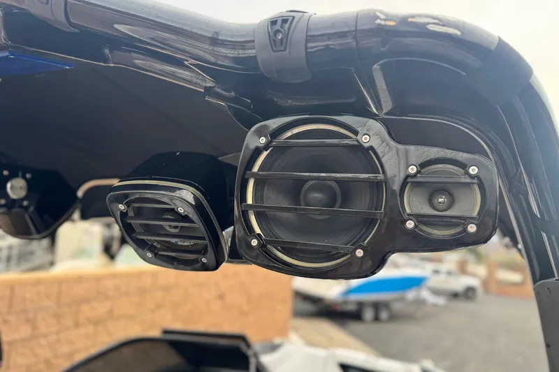 Slide: The Image of Close-up of 2015 Centurion Enzo FS44 boat speakers mounted on a black frame. - 19