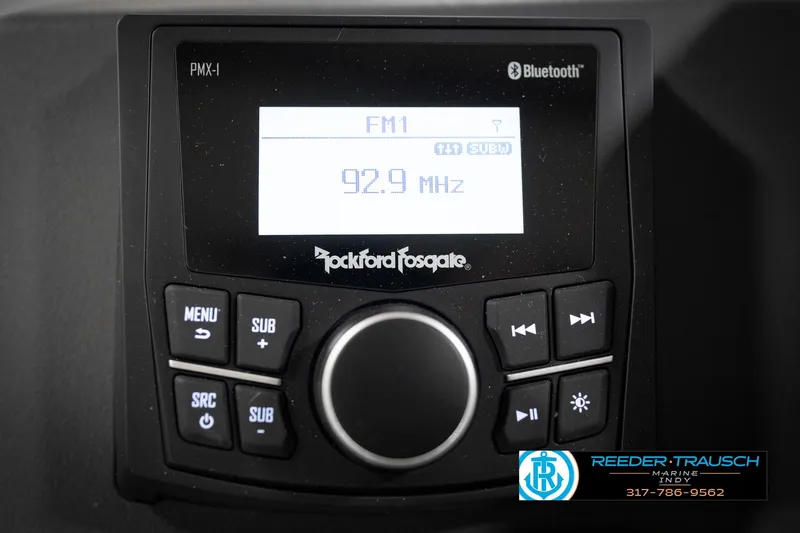 Slide: The Image of Rockford Fosgate PMX-1 stereo system in 2026 Bennington 168 SLJ boat, displaying 92.9 MHz. - 33