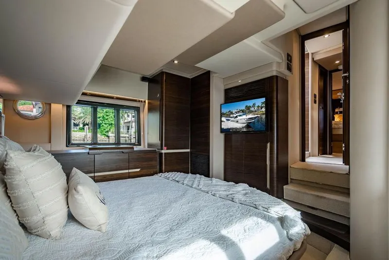 Slide: The Image of Luxurious interior of 2015 Azimut Fly 50 yacht with elegant bedroom design. - 110