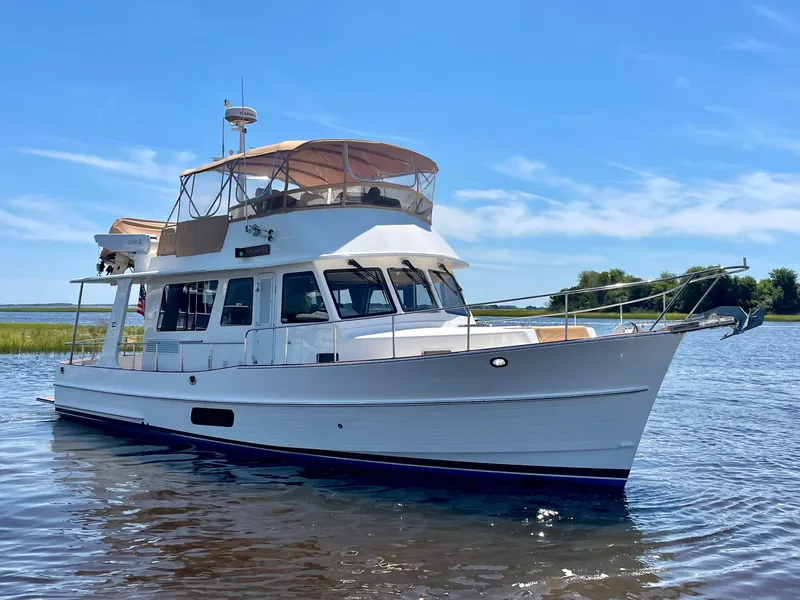 Slide: The Image of Grand Banks 43 Heritage EU 2015 - 0