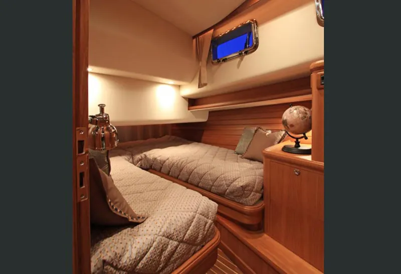 Slide: The Image of Grand Banks 43 Heritage EU 2015 - 110