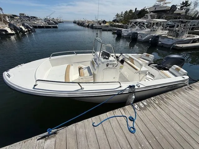 Slide: The Image of Edgewater 170CC 2017 - 2