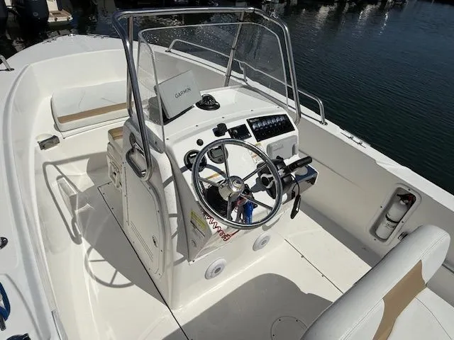 Slide: The Image of Edgewater 170CC 2017 - 5