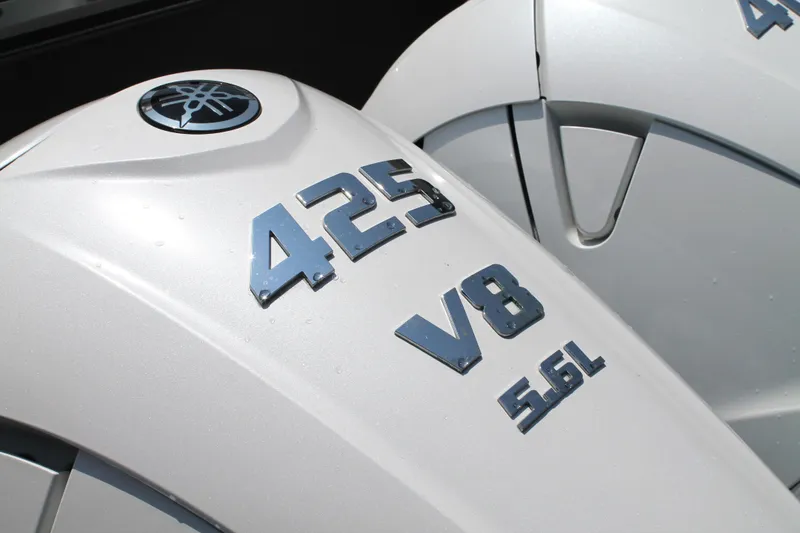 Slide: The Image of Yamaha 425 V8 5.6L engine on 2021 Jeanneau Leader 10.5 WA Series 2 boat. - 50