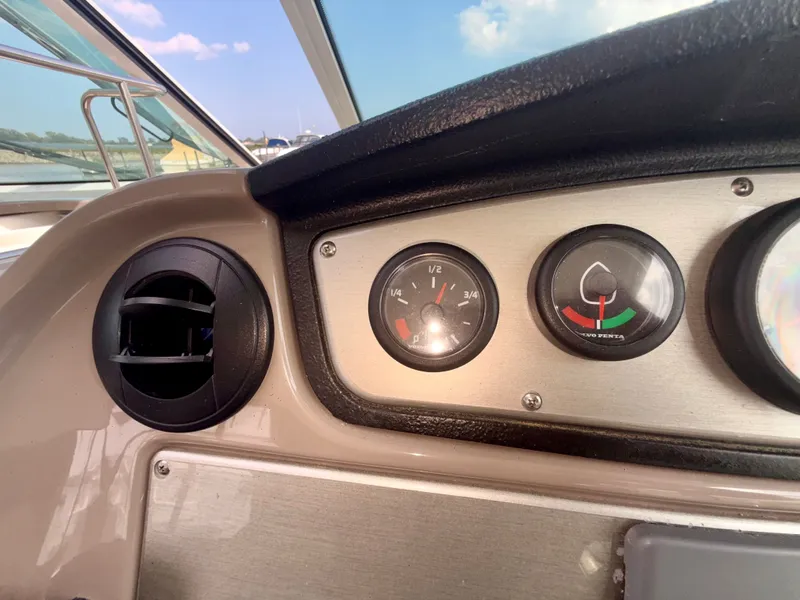 Slide: The Image of Cruisers 420 Coupe 2009 - 16