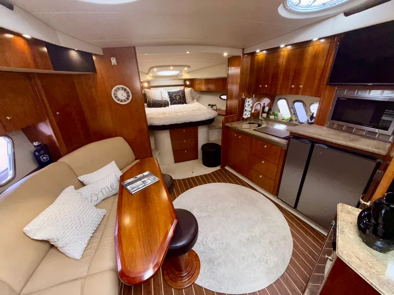 Slide: The Image of Cruisers 420 Coupe 2009 - 25