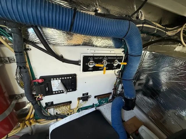 Slide: The Image of Cruisers 420 Coupe 2009 - 45