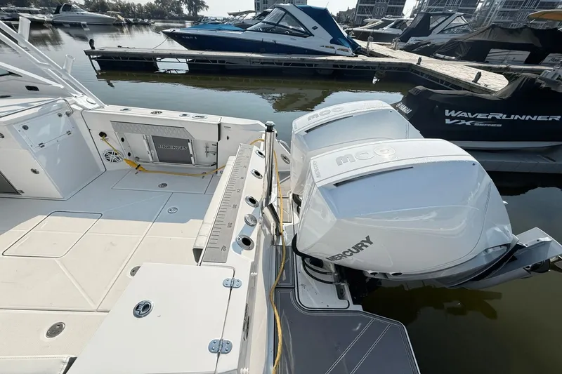 Slide: The Image of Blackfin 272 DC 2023 - 25