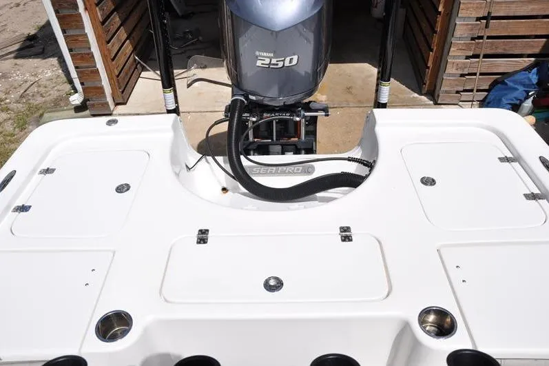 Slide: The Image of 2021 Sea Pro 228 Bay boat with Yamaha 250 engine, rear deck view. - 9