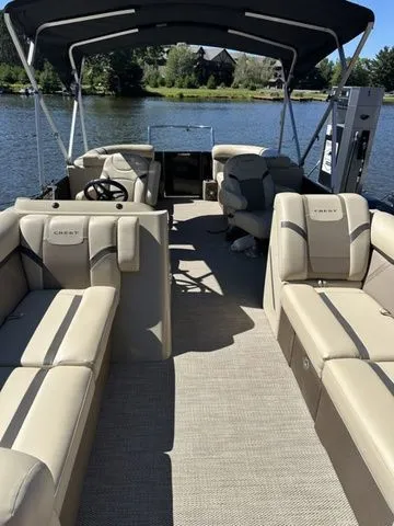 Slide: The Image of Crest Classic LX 220 SLC CPT 2024 - 6