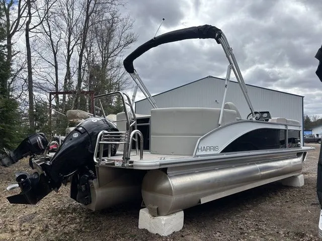 Slide: The Image of Harris Breeze 230 CW 2024 - 4