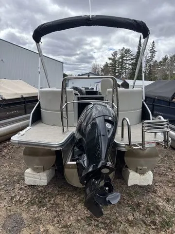 Slide: The Image of Harris Breeze 230 CW 2024 - 5