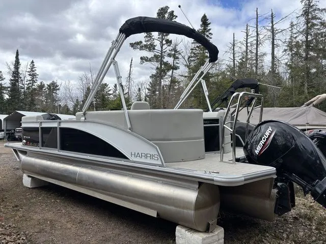 Slide: The Image of Harris Breeze 230 CW 2024 - 6