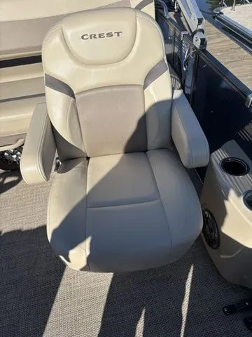 Slide: The Image of Crest Classic LX 220 SLC CPT 2023 - 10