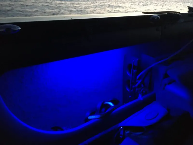 Slide: The Image of Crestliner 1750 Super Hawk 2020 - 14