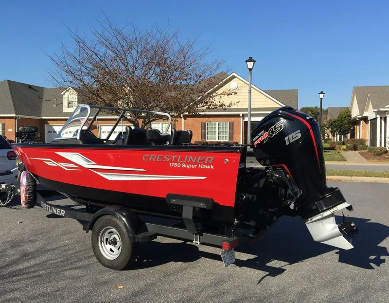 Slide: The Image of Crestliner 1750 Super Hawk 2020 - 4