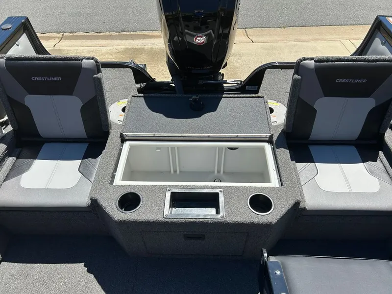 Slide: The Image of Crestliner 1750 Super Hawk 2020 - 7