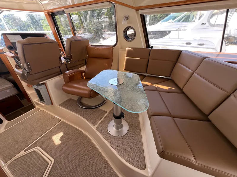 Slide: The Image of Ranger Tug 43 CB 2022 - 14