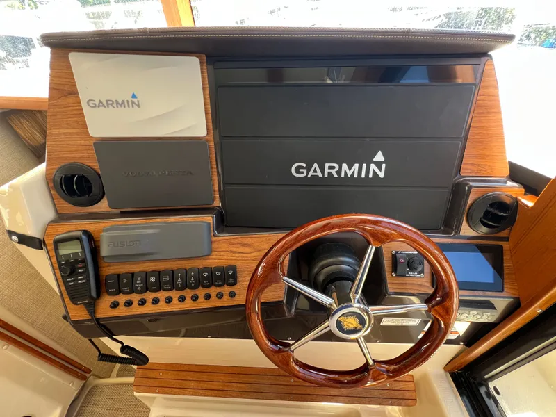 Slide: The Image of Ranger Tug 43 CB 2022 - 22