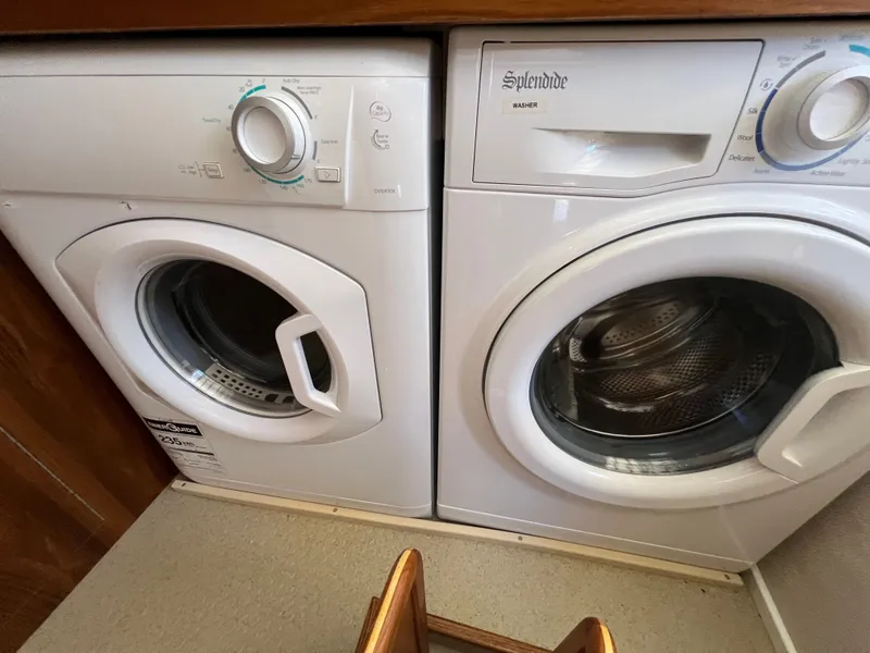 Slide: The Image of Ranger Tug 43 CB 2022 - 32