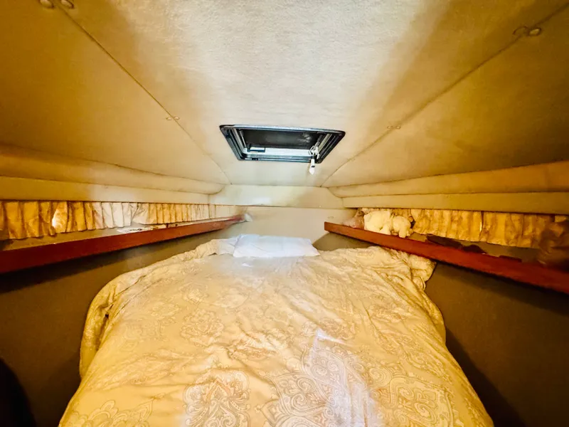 Slide: The Image of Luhrs Tournament 342 1993 - 25