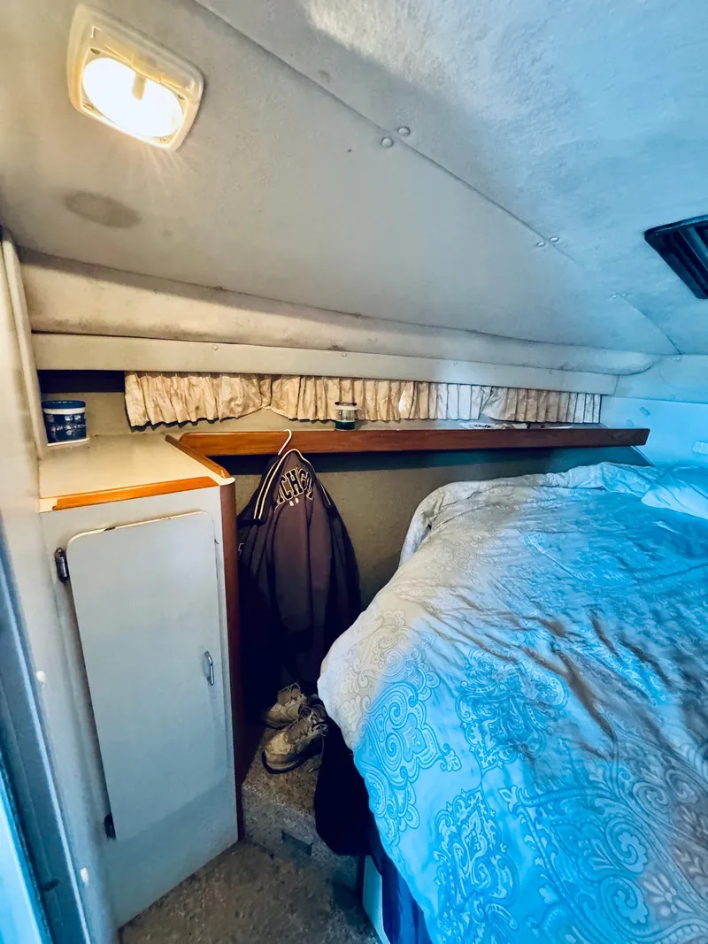 Slide: The Image of Luhrs Tournament 342 1993 - 28