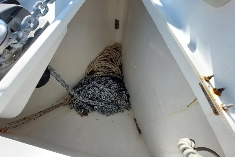 Slide: The Image of Anchor chain and rope in Beneteau Oceanis 45 sailboat locker, 2015 model. - 23