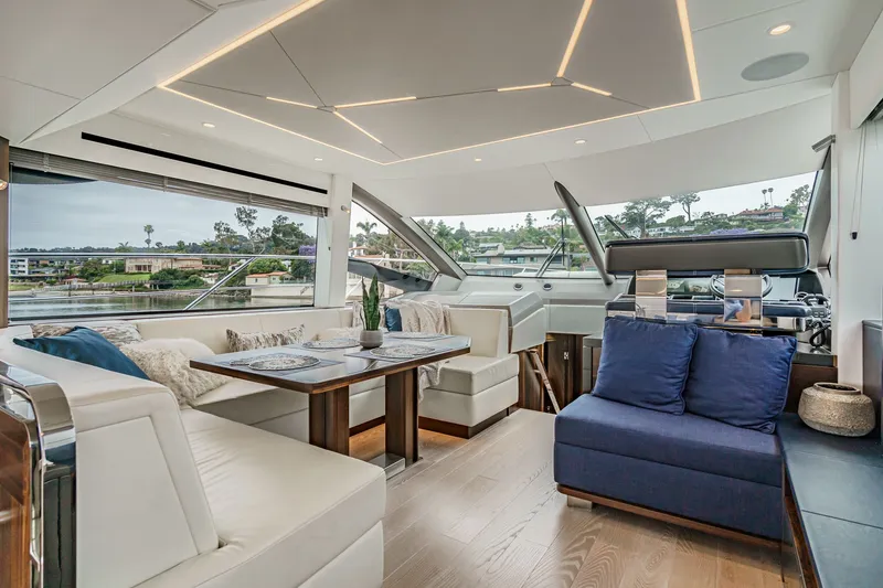 Slide: The Image of Sunseeker Manhattan 55 2021 - 51