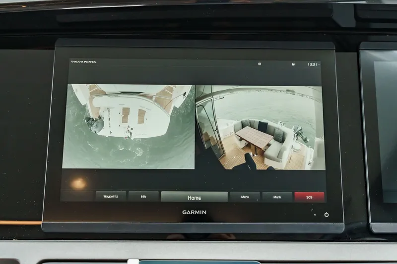 Slide: The Image of Sunseeker Manhattan 55 2021 - 57