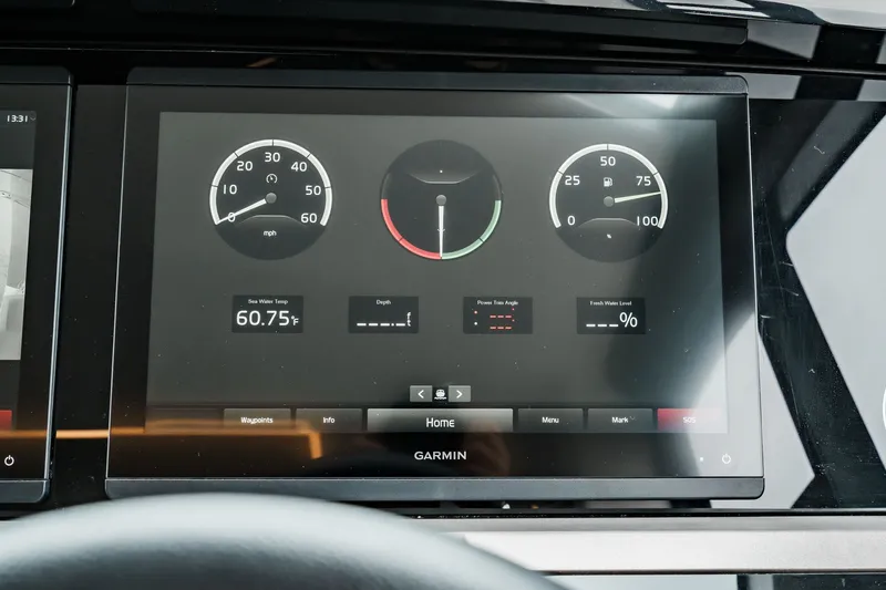 Slide: The Image of Sunseeker Manhattan 55 2021 - 58