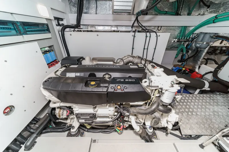 Slide: The Image of Sunseeker Manhattan 55 2021 - 75