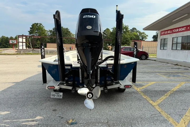 Slide: The Image of Avid 23 Mag 2022 - 5