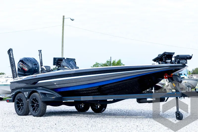 Slide: The Image of 2026 Skeeter FXR21 FLEX boat on trailer, featuring sleek design and modern technology. - 3