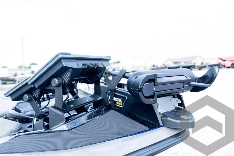Slide: The Image of 2026 Skeeter FXR21 FLEX boat with advanced navigation equipment. - 37