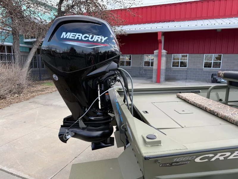 Slide: The Image of Crestliner C166FC 2026 - 17