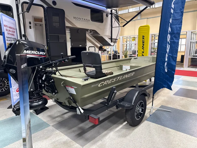 Slide: The Image of Crestliner C2070SH 2026 - 17