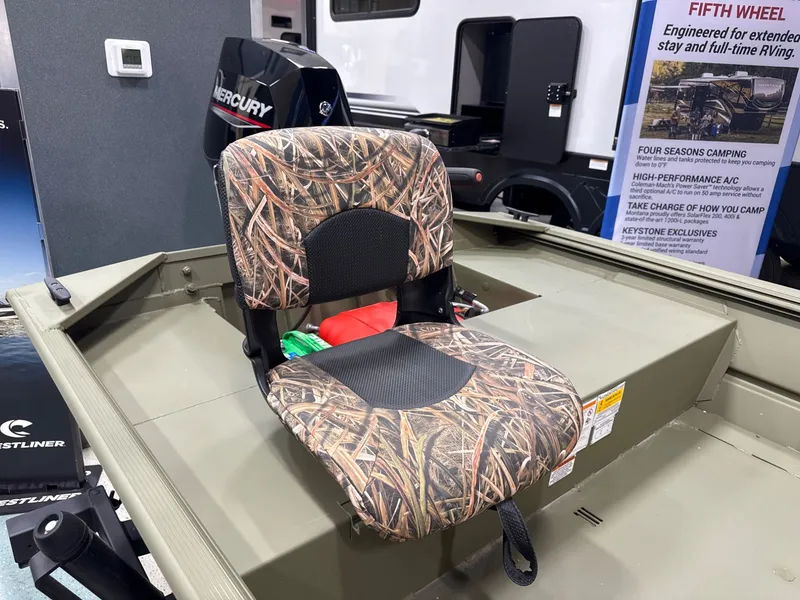 Slide: The Image of Crestliner C2070SH 2026 - 20