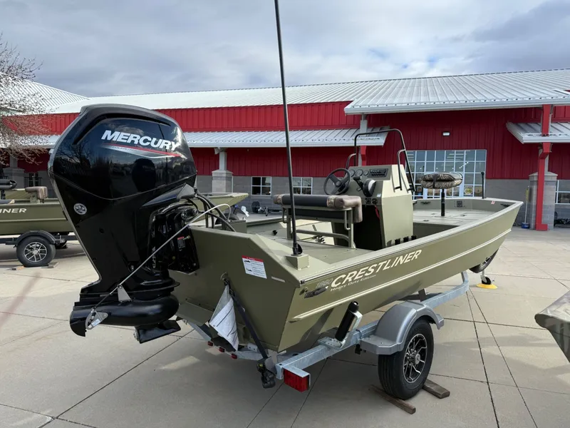 Slide: The Image of Crestliner C186TN 2026 - 4