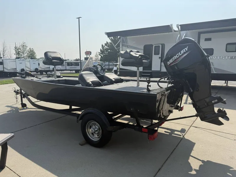 Slide: The Image of Tracker XL Classic 2023 - 3