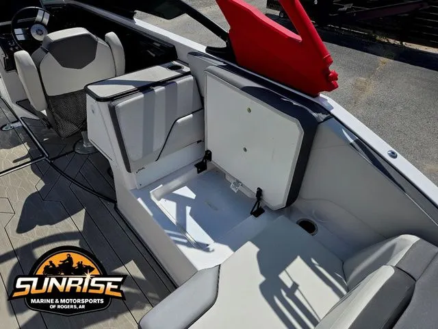 Slide: The Image of Yamaha 252XE 2022 - 18