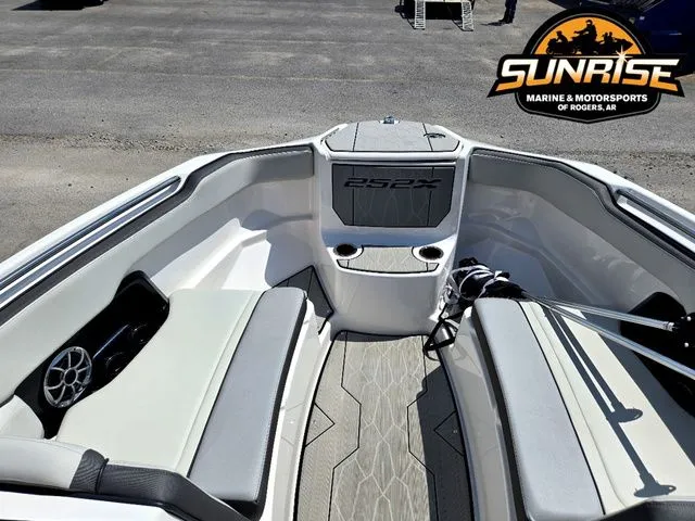 Slide: The Image of Yamaha 252XE 2022 - 63