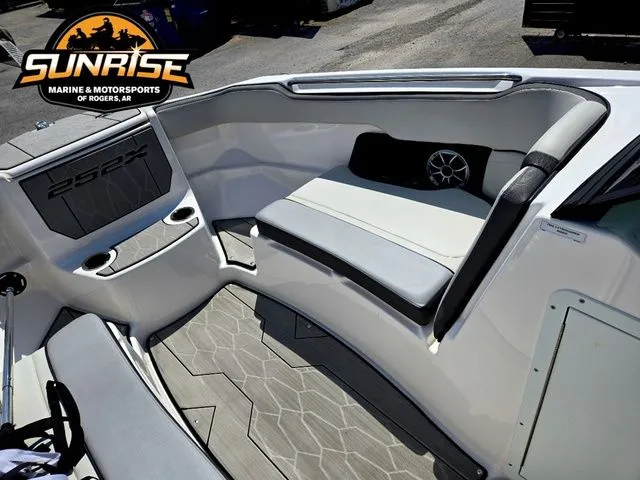 Slide: The Image of Yamaha 252XE 2022 - 67