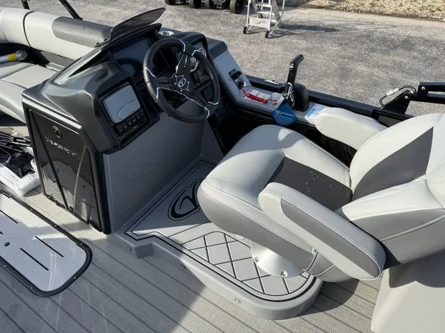 Slide: The Image of Veranda Relax RC VR22RC XL 2026 - 10