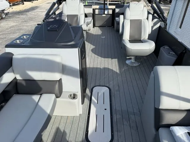 Slide: The Image of Veranda Relax RC VR22RC XL 2026 - 14