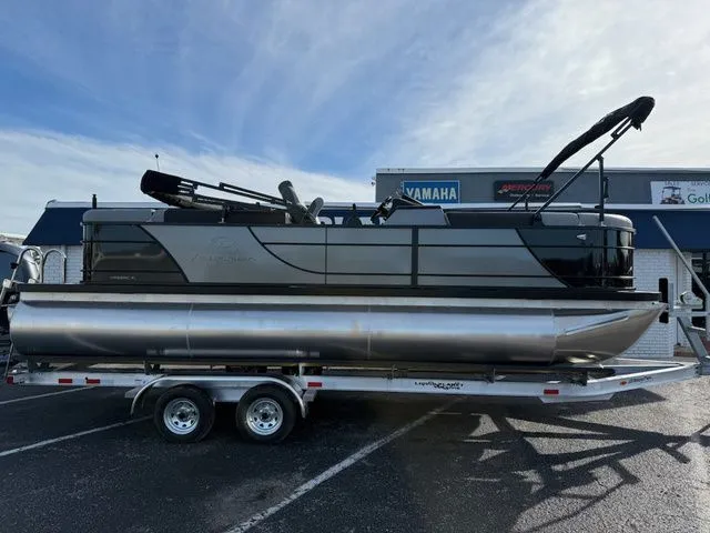 Slide: The Image of Veranda Relax RC VR22RC XL 2026 - 3